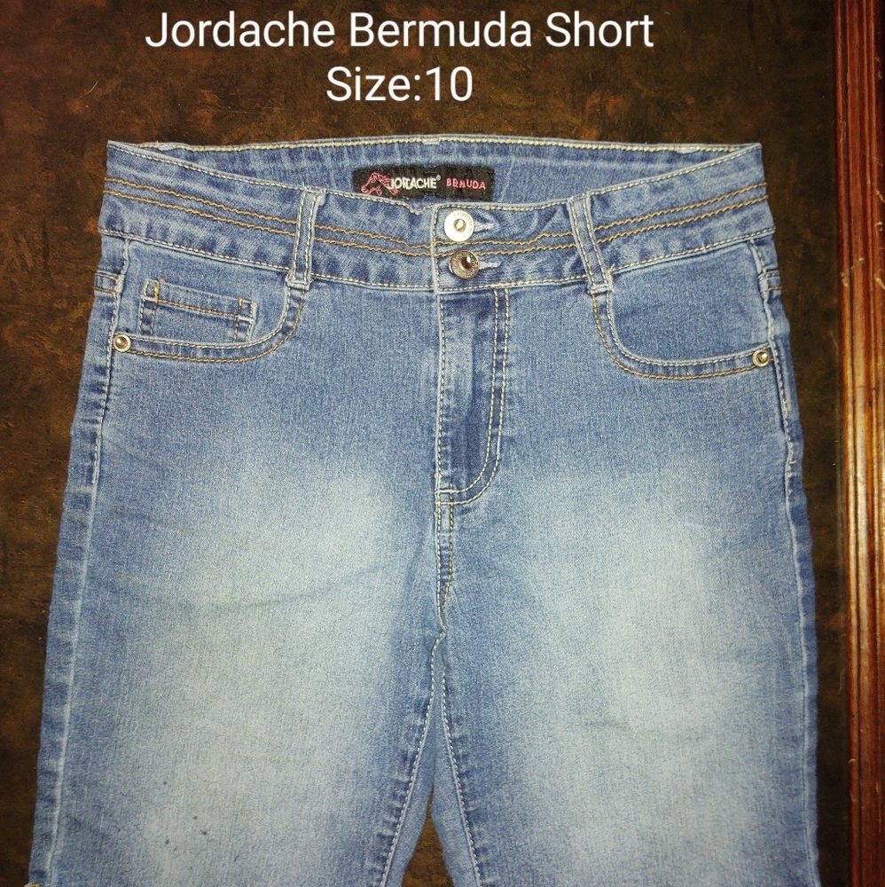 Jordache Bermuda shorts